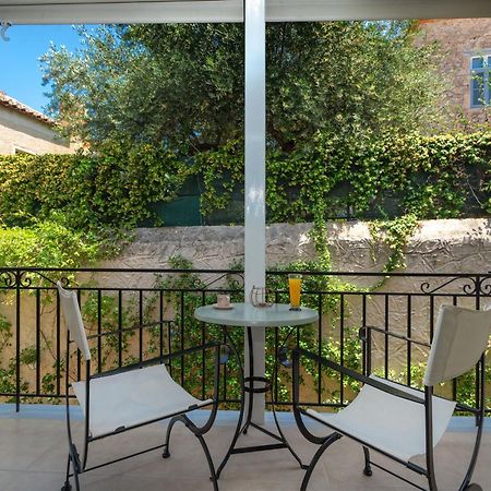 Arolithos Hotel Spetses Town Ngoại thất bức ảnh
