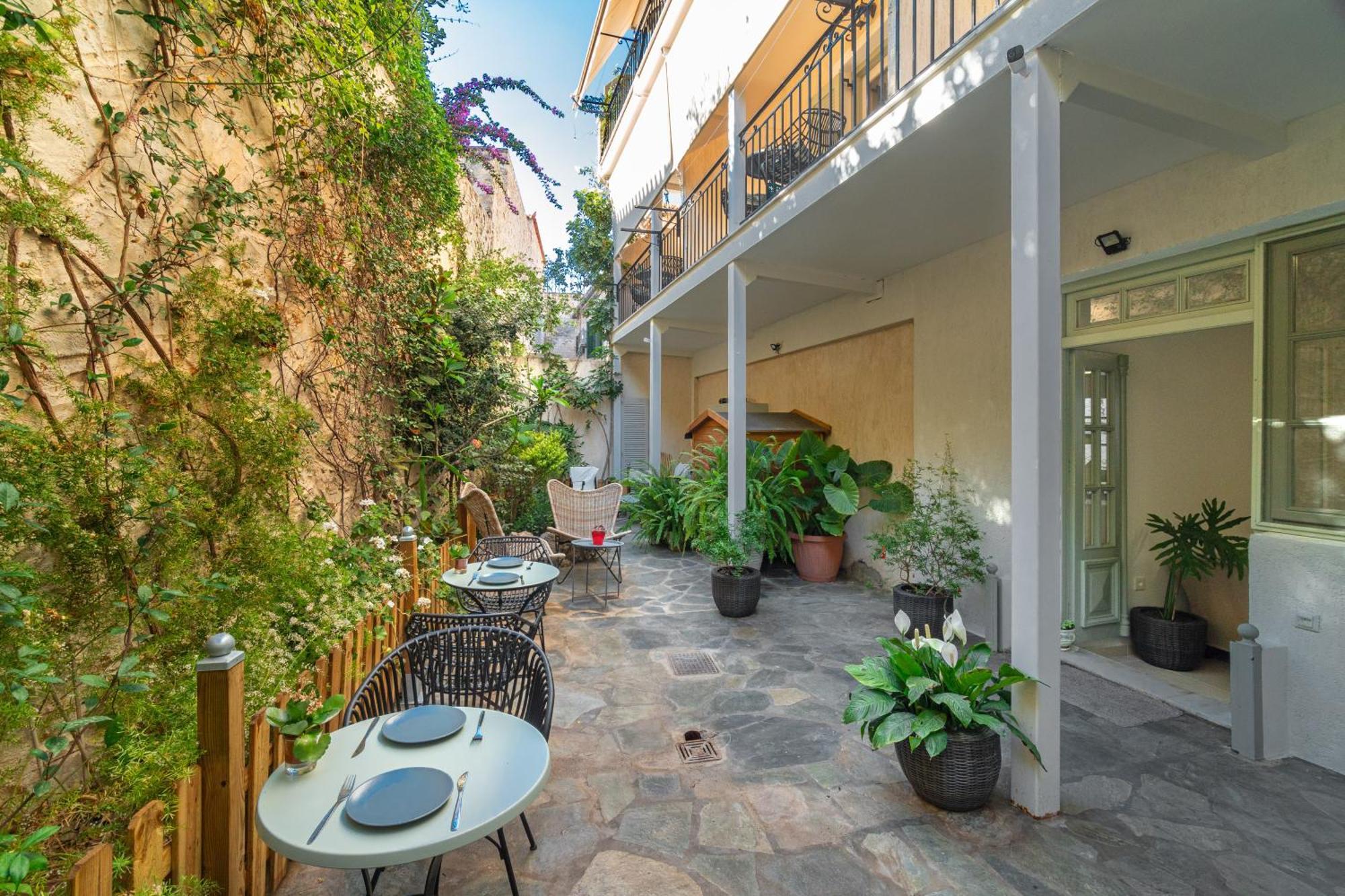 Arolithos Hotel Spetses Town Ngoại thất bức ảnh